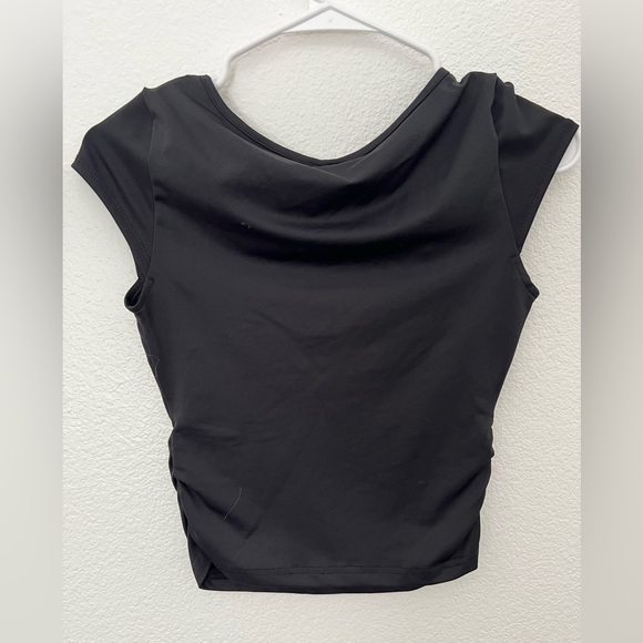 Shein black top - Picture 2 of 4